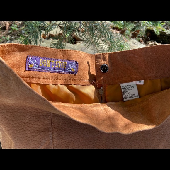Classic Vintage “Don’t Stop” Suede skirt - Picture 4 of 5